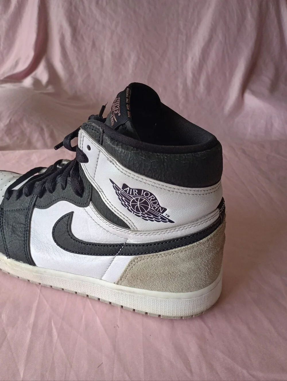 Air Jordan 1 Retro High OG White/black Lightly Used Size 12